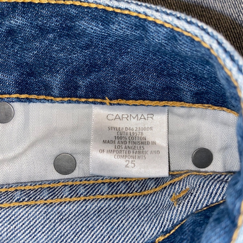 High Rise Mom Jeans - Picture 4 of 4